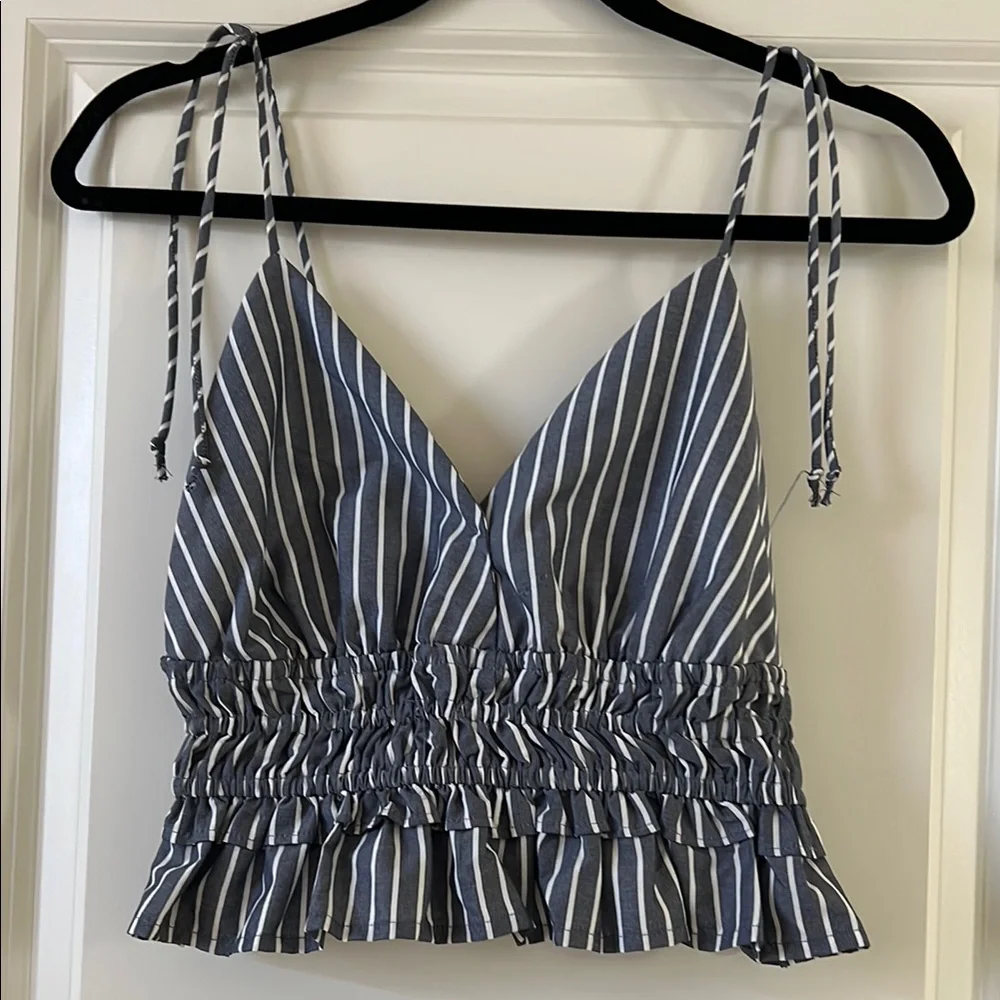Sim & Sam Blue and White Ruffled Crop Camisole Tank Top Size S - Picture 1 of 8